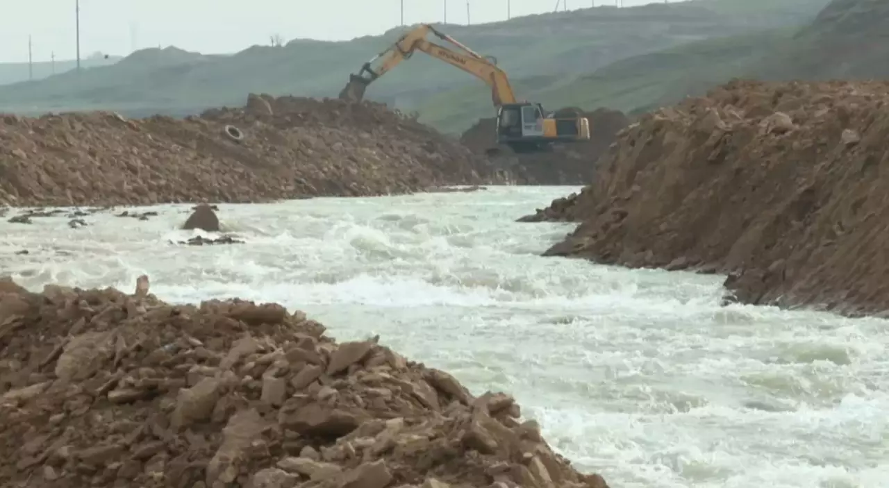 Шымкентте Қошқар ата өзенінің арнасы кеңейтіліп жатыр