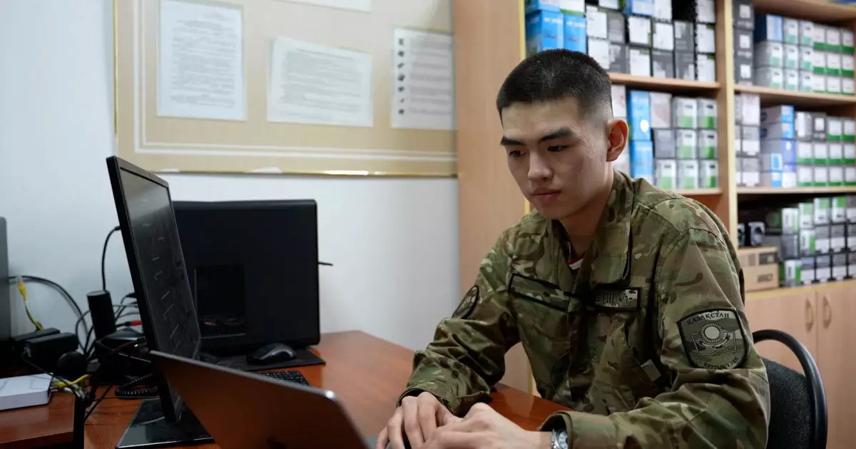  Ұлттық ұлан сарбазы әскери қызметкерлерге арналған цифрлық портал әзірледі 