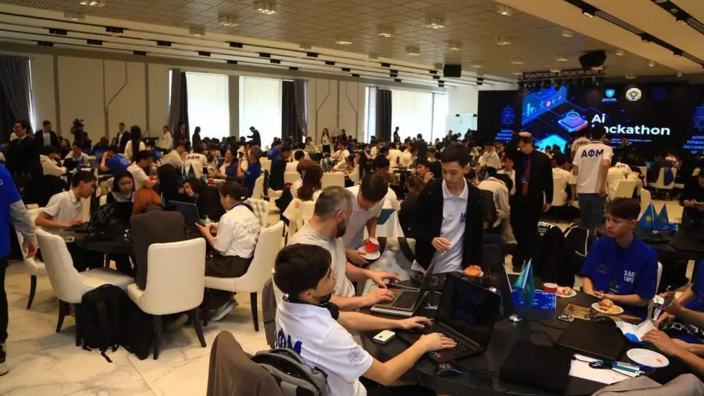 Түркістанда AI Хакатонның салтанатты ашылуы өтті