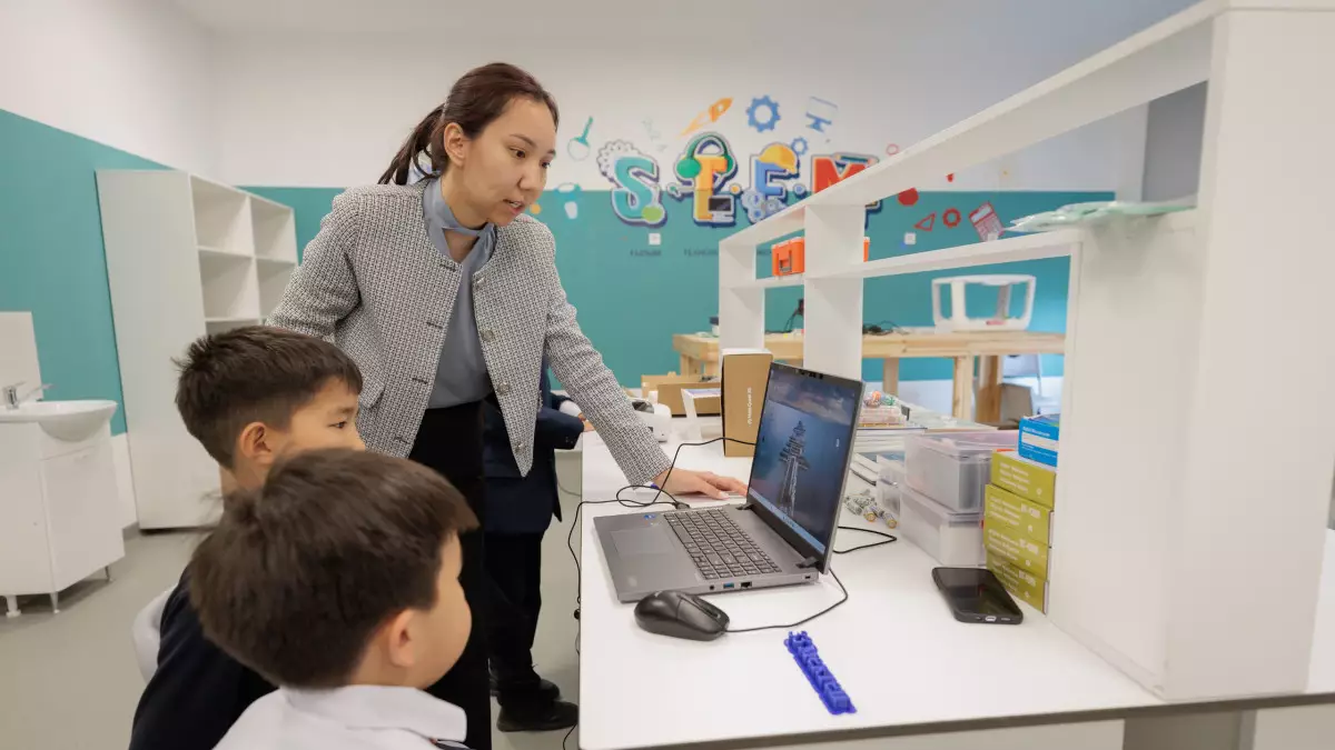 Школьников второй смены в Астане отправили на дистанционку