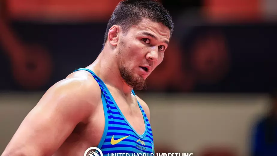Казахстанский борец завоевал медаль на турнире в Албании