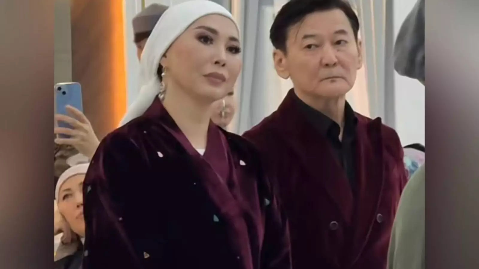 Қарақаттың «қарғысы»: әнші Әбілдина өзін сынаған халыққа ренішін айтты