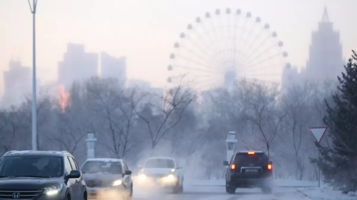 Школьники 0-9 классов второй смены в Астане перешли на дистанционное обучение из-за морозов