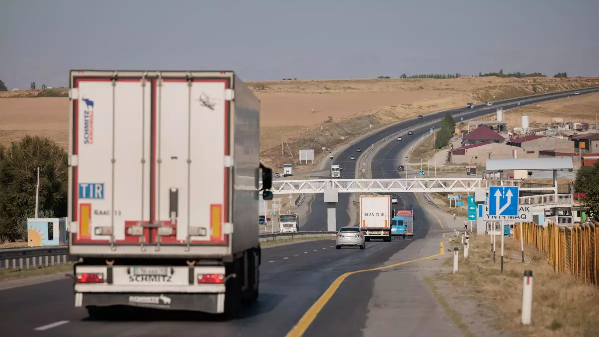 В Казахстане обновят 11 тысяч дорог