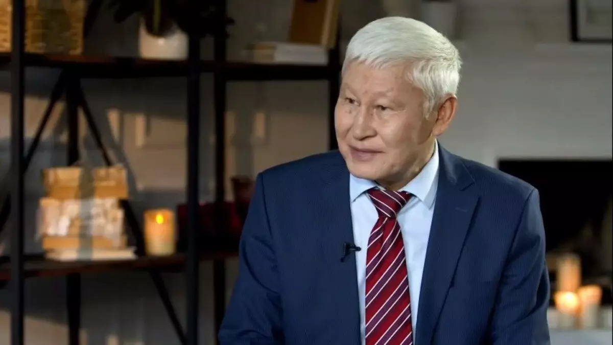 Асқар Жұмаділдаев «Еңбек ардагері» медалімен марапатталды (ВИДЕО)