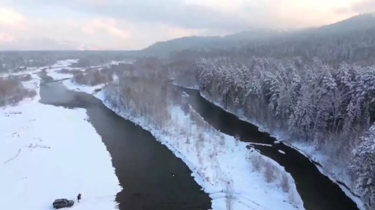 Спасатели ВКО отработали действия при паводке в горах