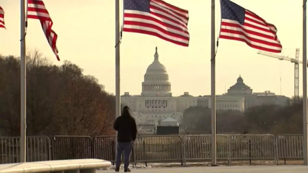 WSJ сообщил о рекордном оттоке населения из США