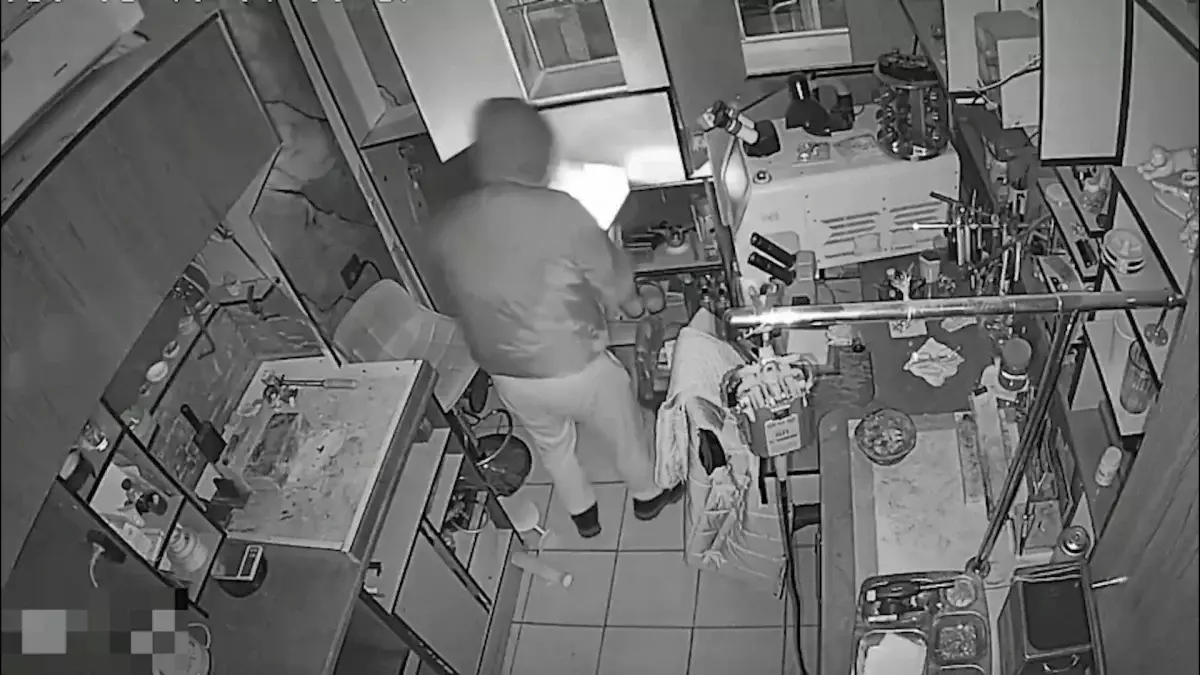 Кентауда зергерлік дүкенніне түскен ұры ұсталды