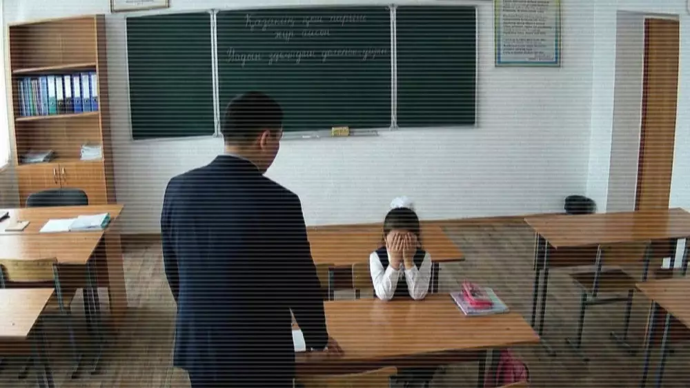 Учителя задержали после страшного рассказа 7-летней ученицы в Шымкенте