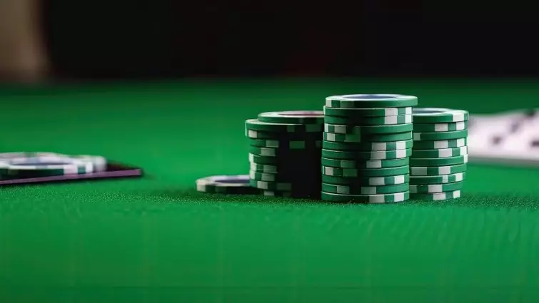 Житель Уральска шантажировал акима и проиграл украденные миллионы на ставках