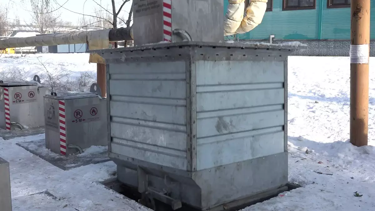 Алматыда био-қоқыс жәшіктері орнатылып жатыр