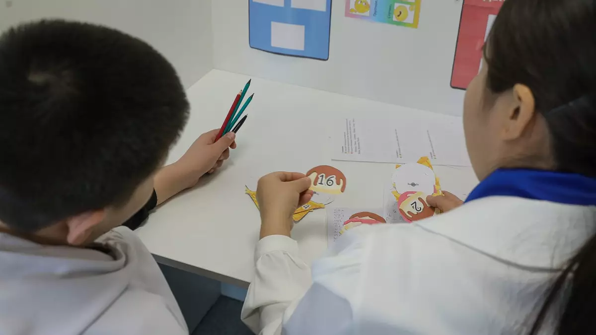 Ертең павлодарлық оқушылар да қашықтан оқиды