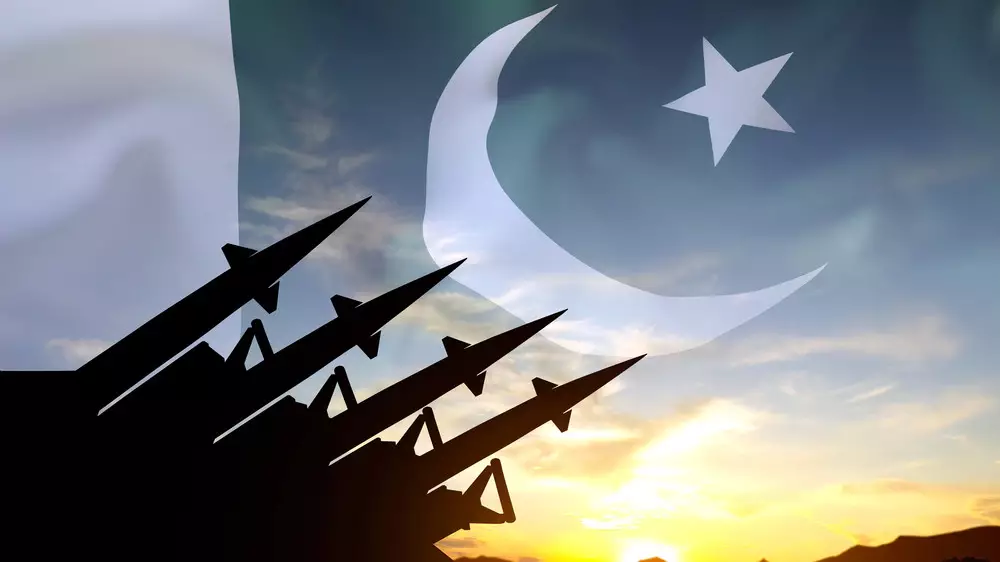 Пакистан нанес удары по Кабулу и объявил “открытую войну“ правительству талибов