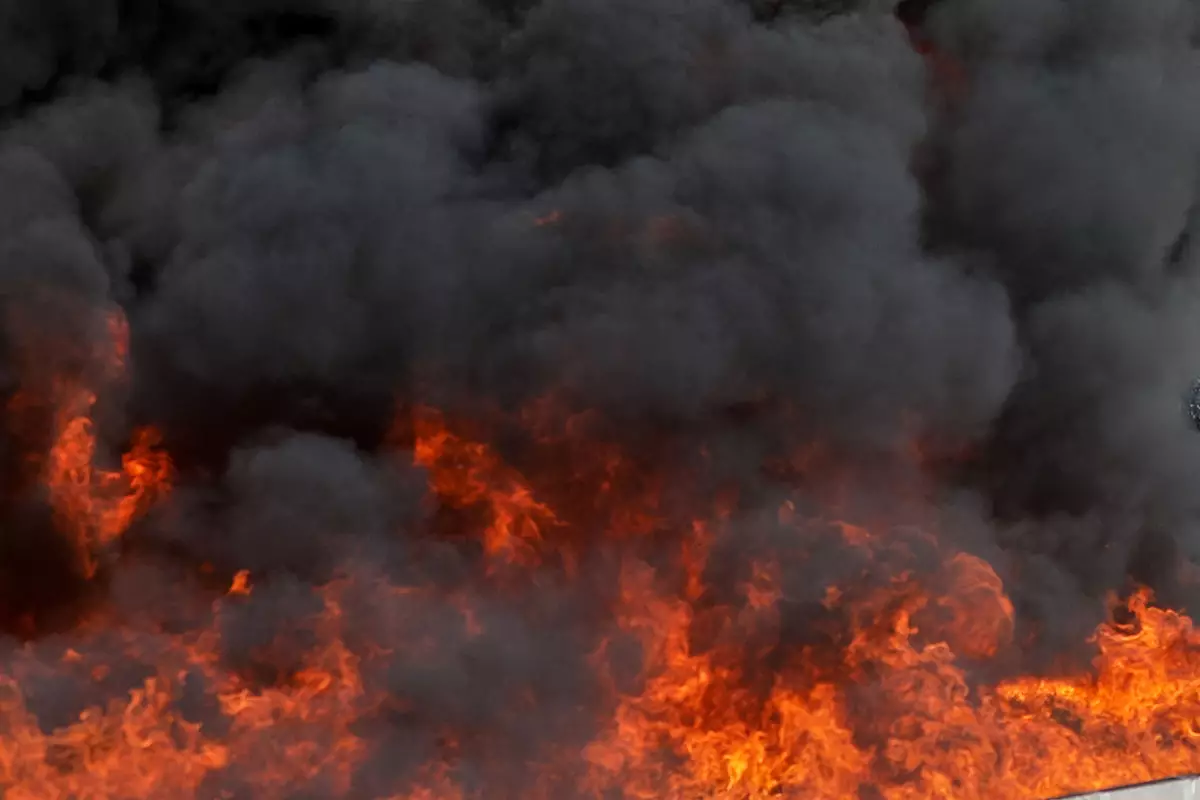 В Казахстане в результате взрыва газа в кафе погибли шесть человек.