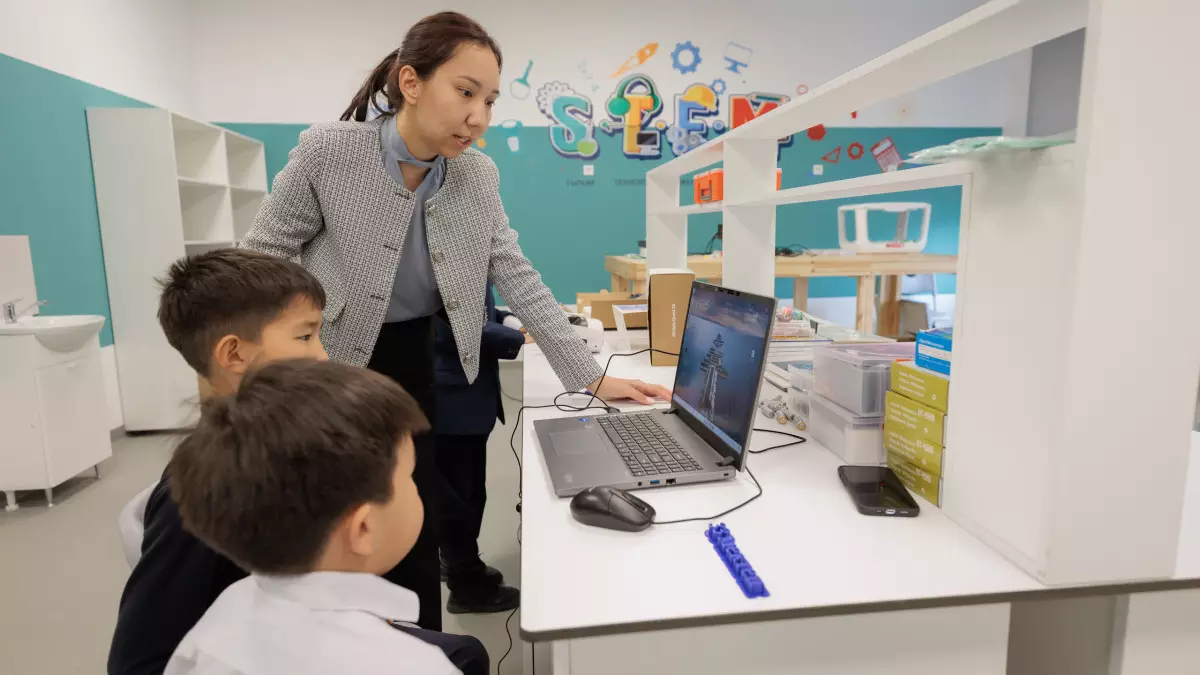 Учащиеся второй смены в Астане переходят на онлайн обучение