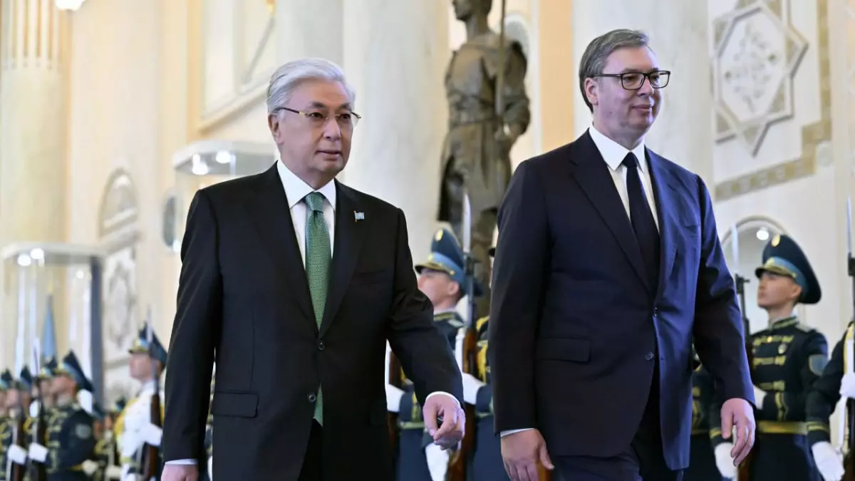 Тоқаев Сербия Президентін Ақордада қарсы алды
