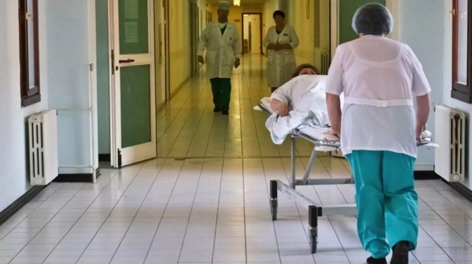 «Өңешін күйдіріп жіберген»: Алматы кафелерінің біріндегі сұмдық жағдай әшкере болды (ВИДЕО)