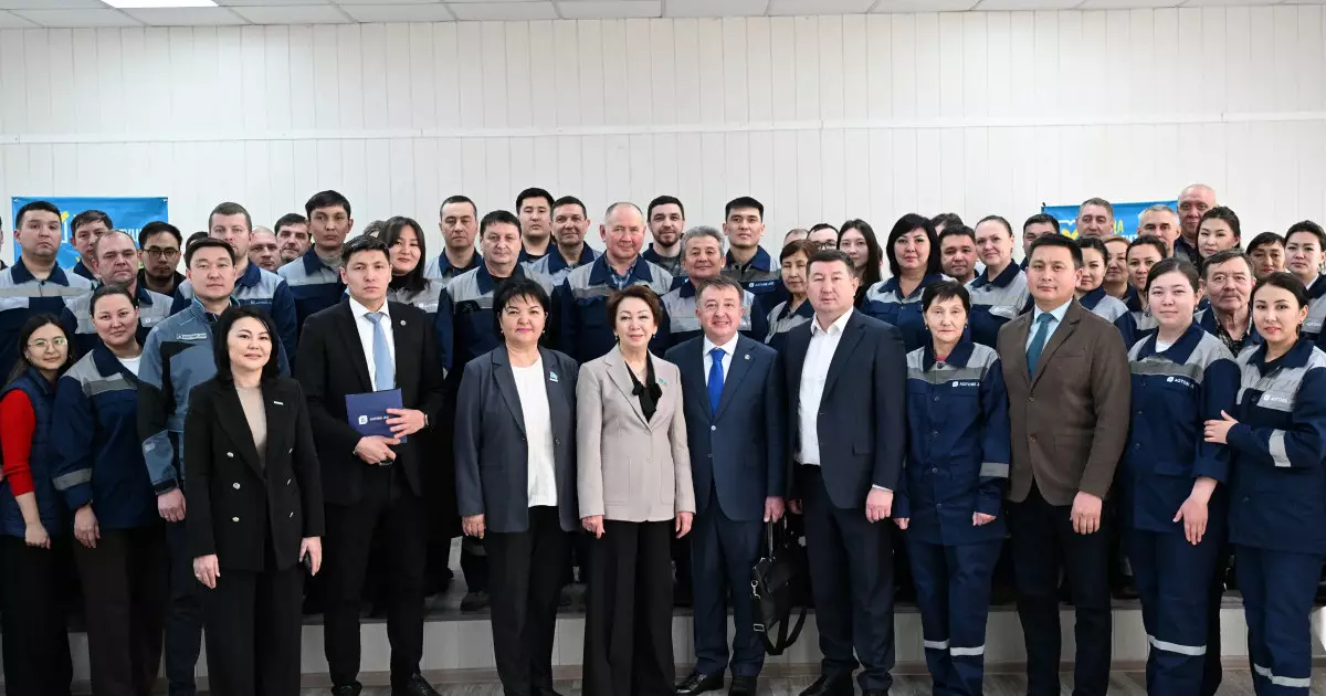  Ақтөбеде ЖЭО ұжымына жаңа Конституция жобасы түсіндірілді 