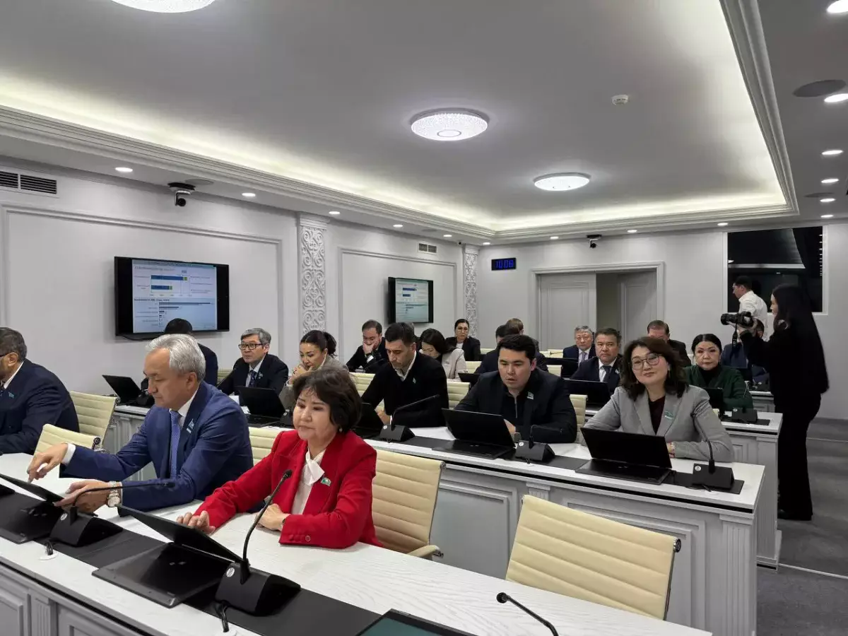 Куда акимат Астаны потратит 1,36 трлн тенге: бюджет приняли, не дав депутатам высказаться