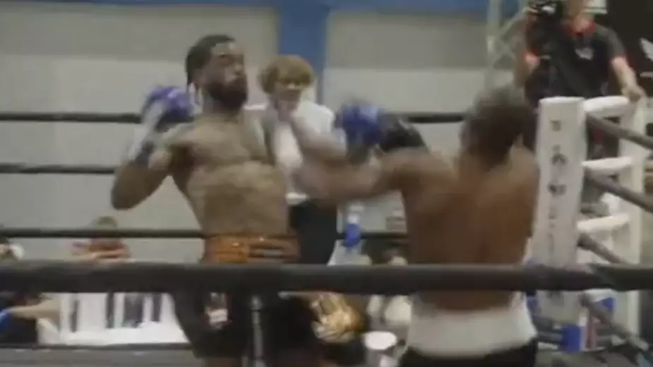 В боксе состоялся самый быстрый нокаут в истории (ВИДЕО)