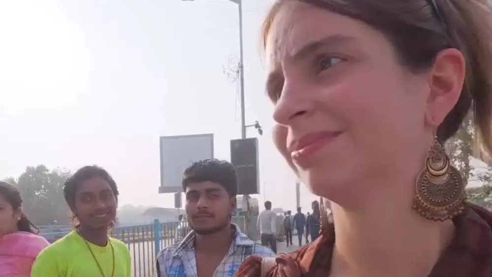 “Нет“ не работало“: блогеру пришлось отбиваться от навязчивых фанатов в популярной стране