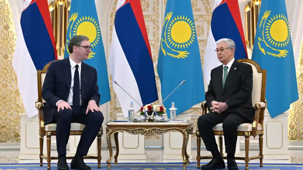 Тоқаев пен Вучич кеңейтілген құрамда келіссөз жүргізді