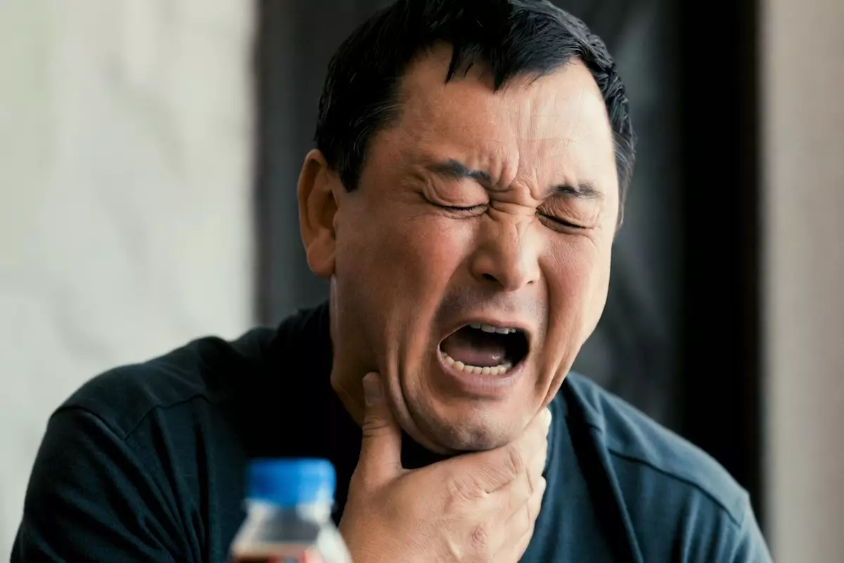 В Алматы мужчина получил тяжёлые ожоги после «компота» из кафе