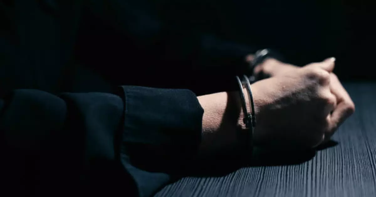   Атыраудағы жоғалған отбасы ісі: күдіктілерді қамауға алу сәтінен кадрлар жарияланды   