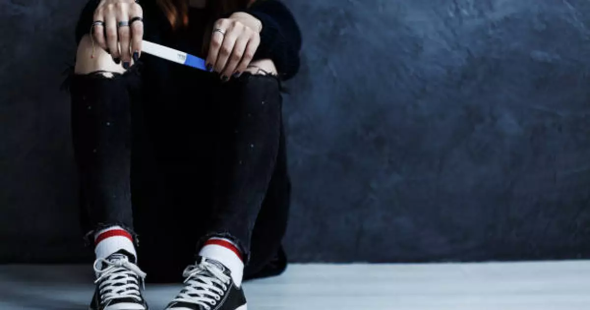   «Түнгі рейдте бірнеше рет ұсталған»: Ақтөбеде мектеп оқушысы жүкті болып қалды   