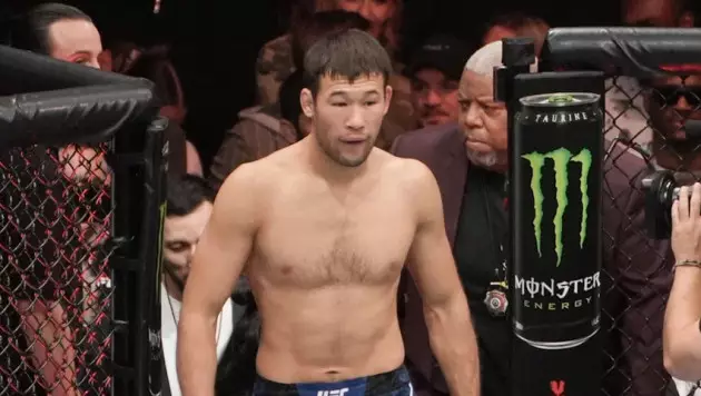 Тренер Рахмонова сделал выбор на бой между Махачевым и Чимаевым