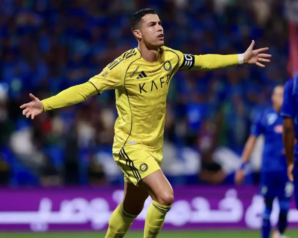 Дастан Сатпаев Криштиану Роналдумен бір клубта өнер көрсетпек