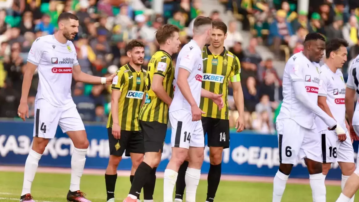 Өзіне өте сенімді «Қайрат» жаңарған «Тобылға» қарсы! Суперкубокті кім еншілейді? Сарапшылар пікірі