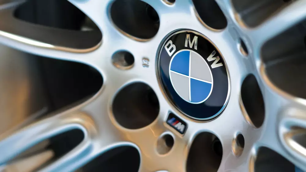 BMW по ошибке показала свои будущие модели