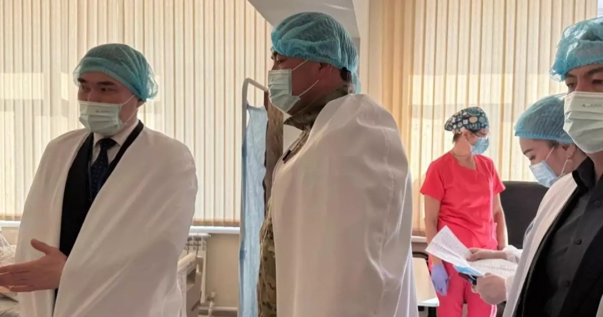  Төтенше жағдайлар министрі 7 адам қаза тапқан жарылыс орнын көрді 