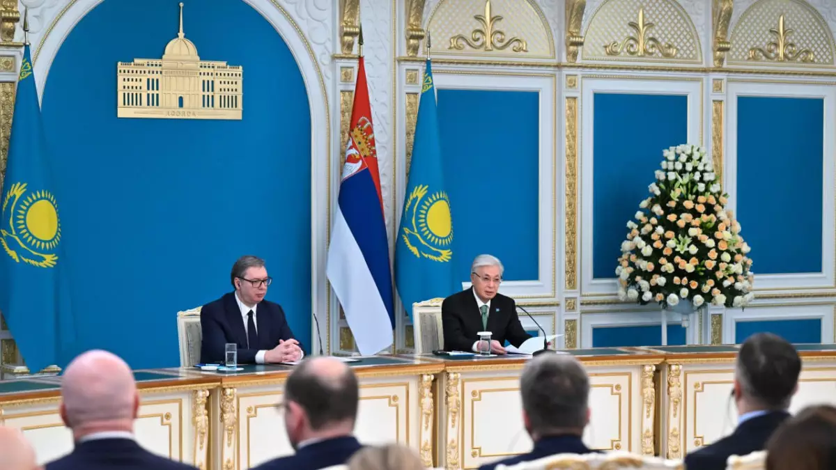 Тоқаев Вучичті "Алтын Қыран" орденімен марапаттады