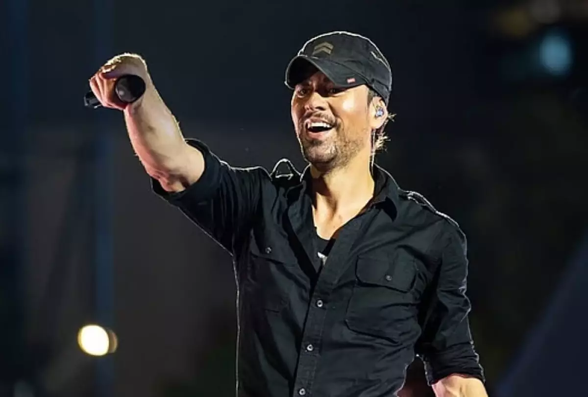 Ticketon желіні шулатты: Испандық аңыз әнші Энрике Иглесиас Қазақстанға келе ме?