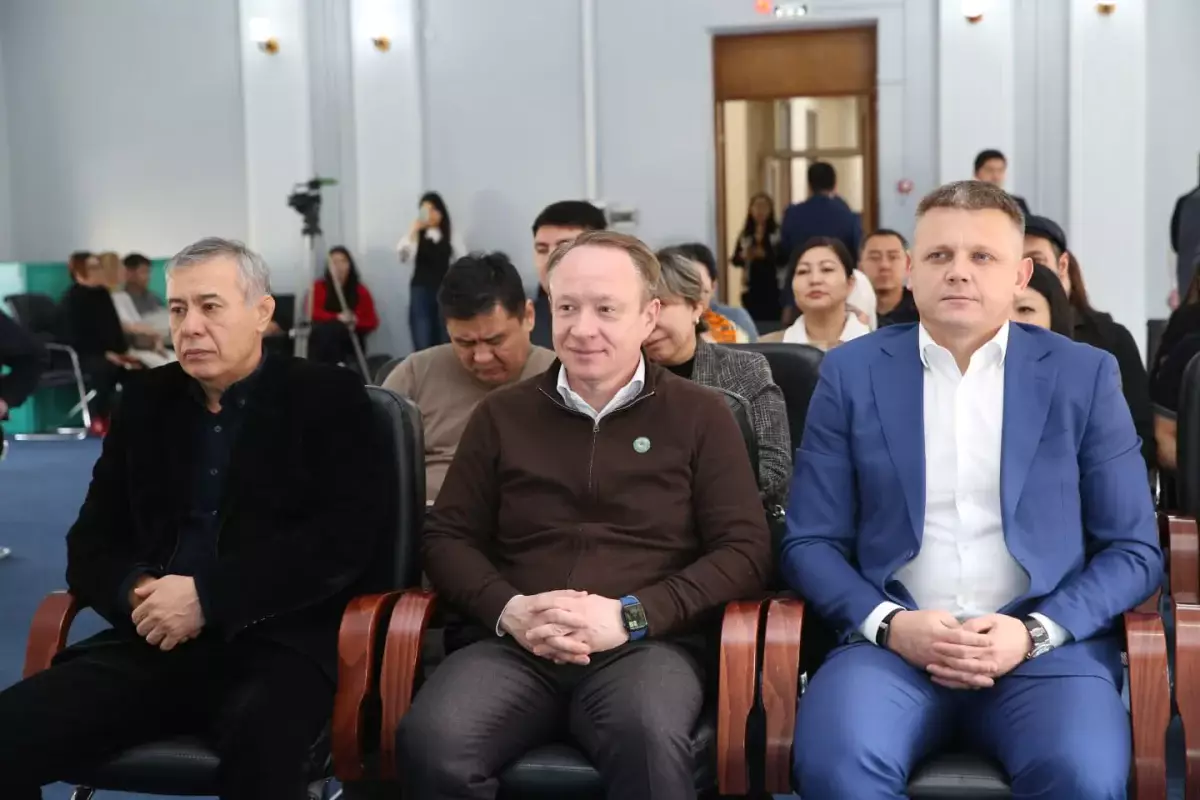 Сенаторлар Алматының бизнес қауымдастығымен Конституция жобасын талқылады