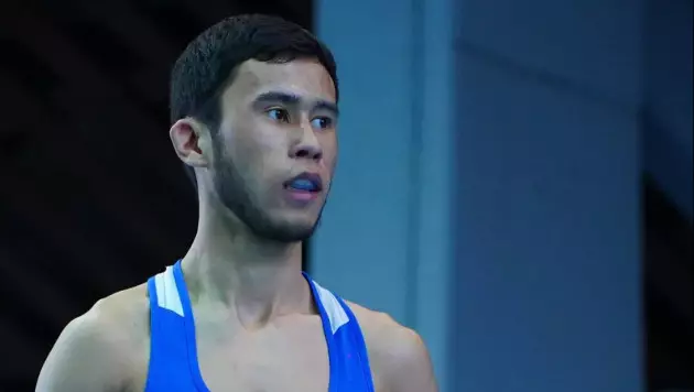 Разгром лишил Казахстан медали на малом ЧМ по боксу