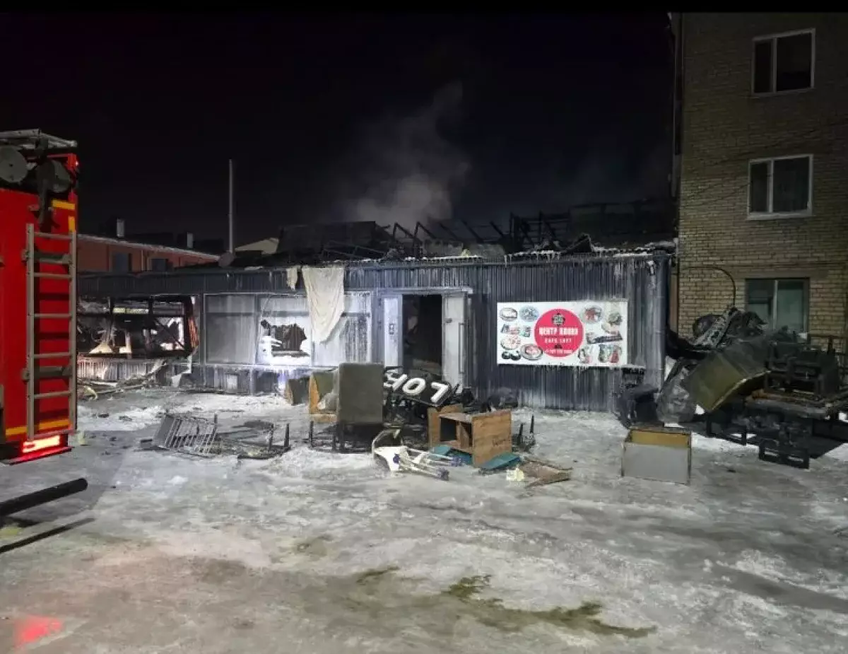 В Сети появились фотографии погибших при взрыве кафе в Щучинске