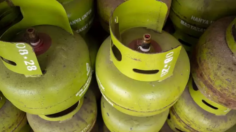 Газовые баллоны стояли как попало: что рассказал житель о кафе в Щучинске