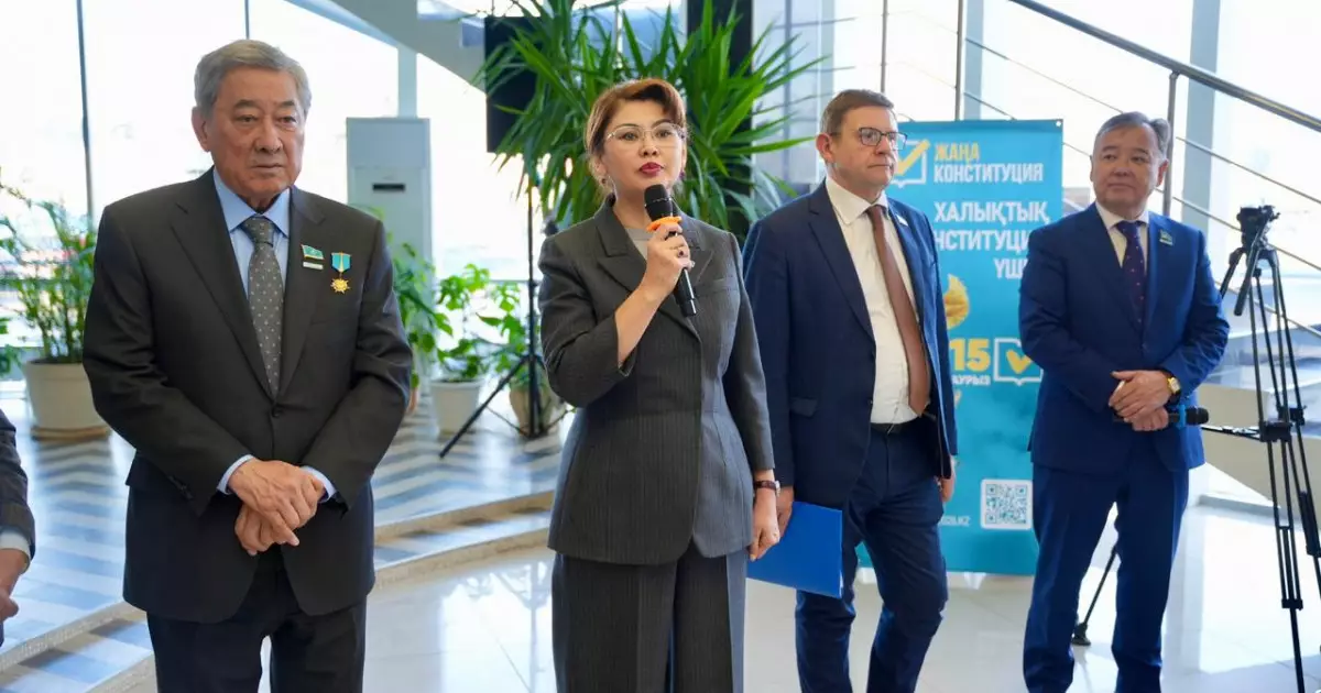   Оралда Жалпыұлттық коалиция мүшелері медицина қызметкерлерімен жаңа Конституция жобасын талқылады   