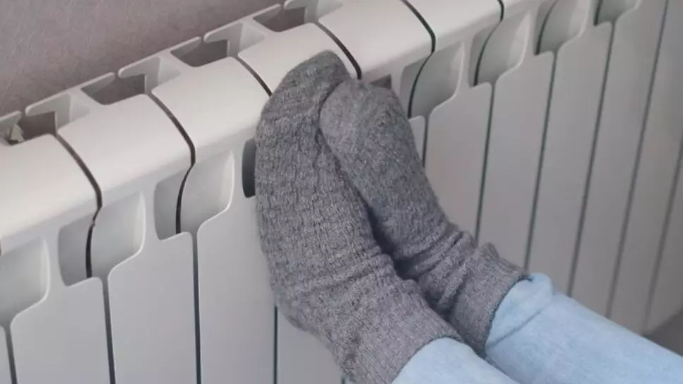 Тепловики назвали главную причину холода в квартирах алматинцев