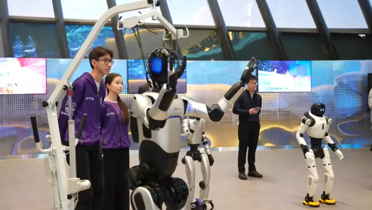 Сербия президенті Alem.аі орталығымен танысты