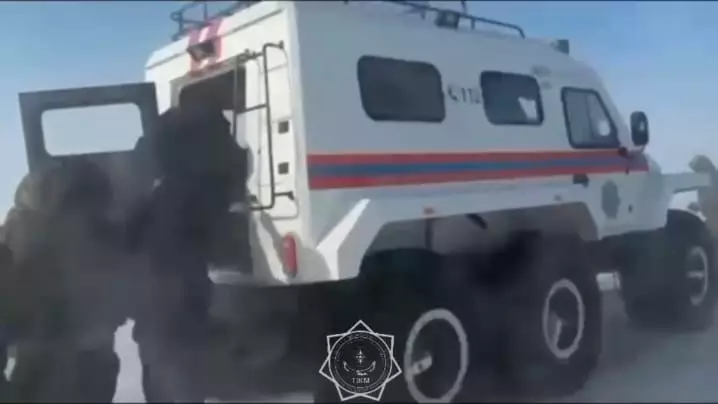 Абай облысында қар құрсауынан 5 адам құтқарылды