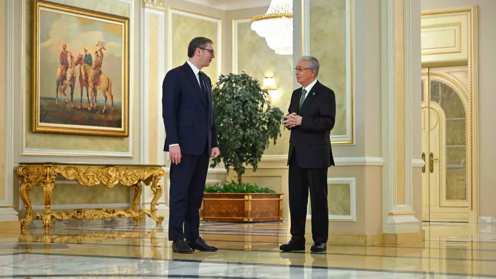 Каймак, тренерство и “исключительное будущее“. Что стоит за визитом Вучича в Астану