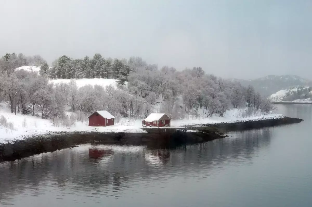 «Қар, тұман, көктайғақ»: Сенбіде еліміздің бірнеше өңірінде дауылды ескерту жарияланды