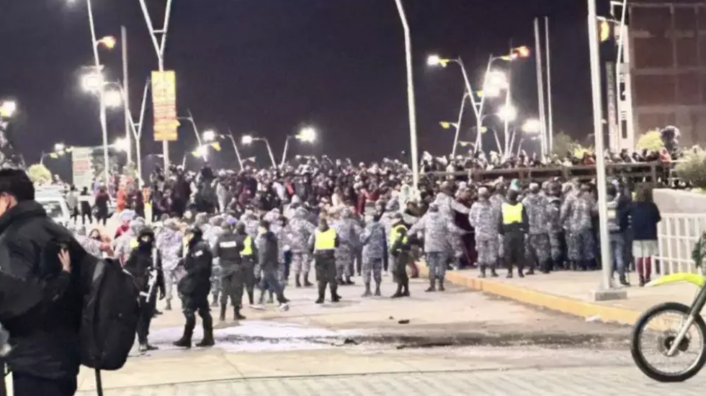 Боливияда ақша тасымалдаған ұшақ апатқа ұшырап, 20 адам қаза тапты