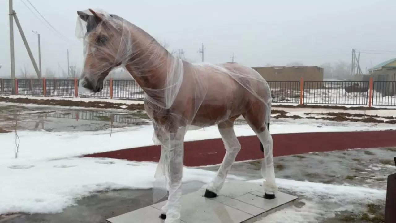 Атырау облысы Елтай ауылында саябақ құрылысы ұзаққа созылып барады