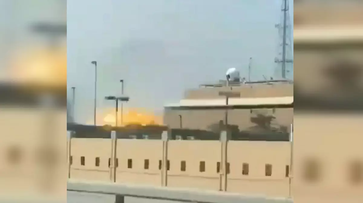 Взрывы над Дубаем, эвакуация из Бурдж-Халифы: Иран бьёт по американским базам на Ближнем Востоке