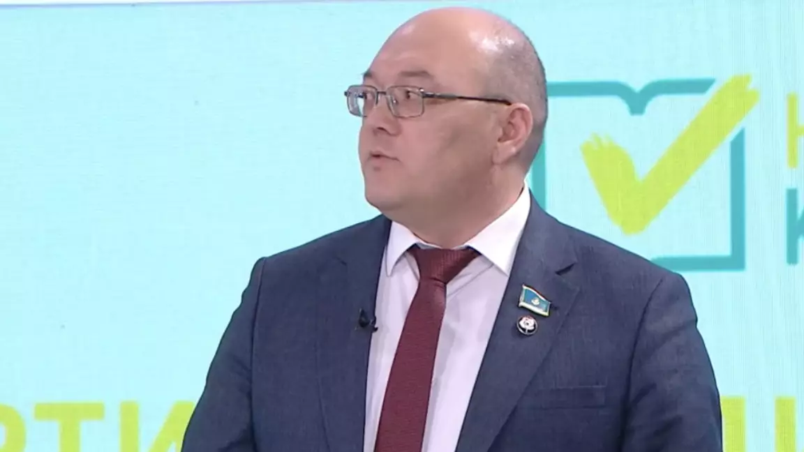 Асхат Рахымжанов: Адамға бағытталған ұстаным - Жаңа Конституцияның негізі